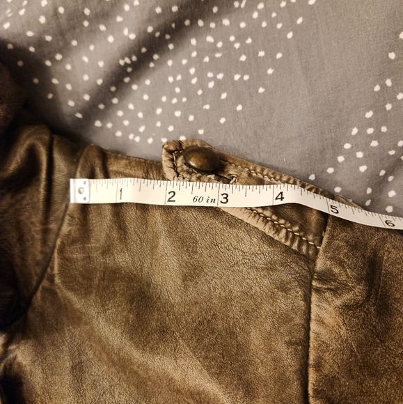 Danier authentic leather jacket - Picture 11 of 14